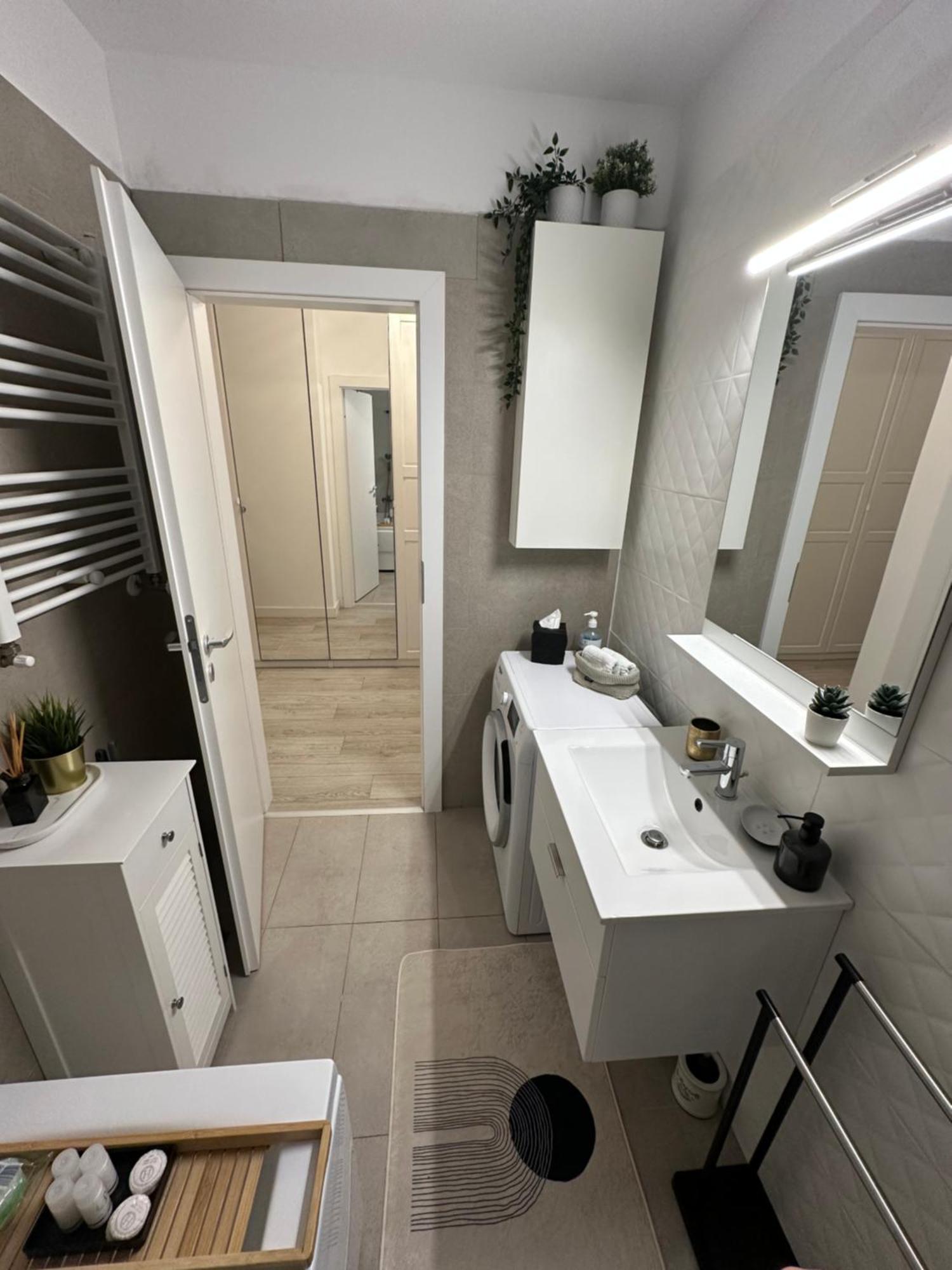 Boutique Apartment Bucharest Exterior photo